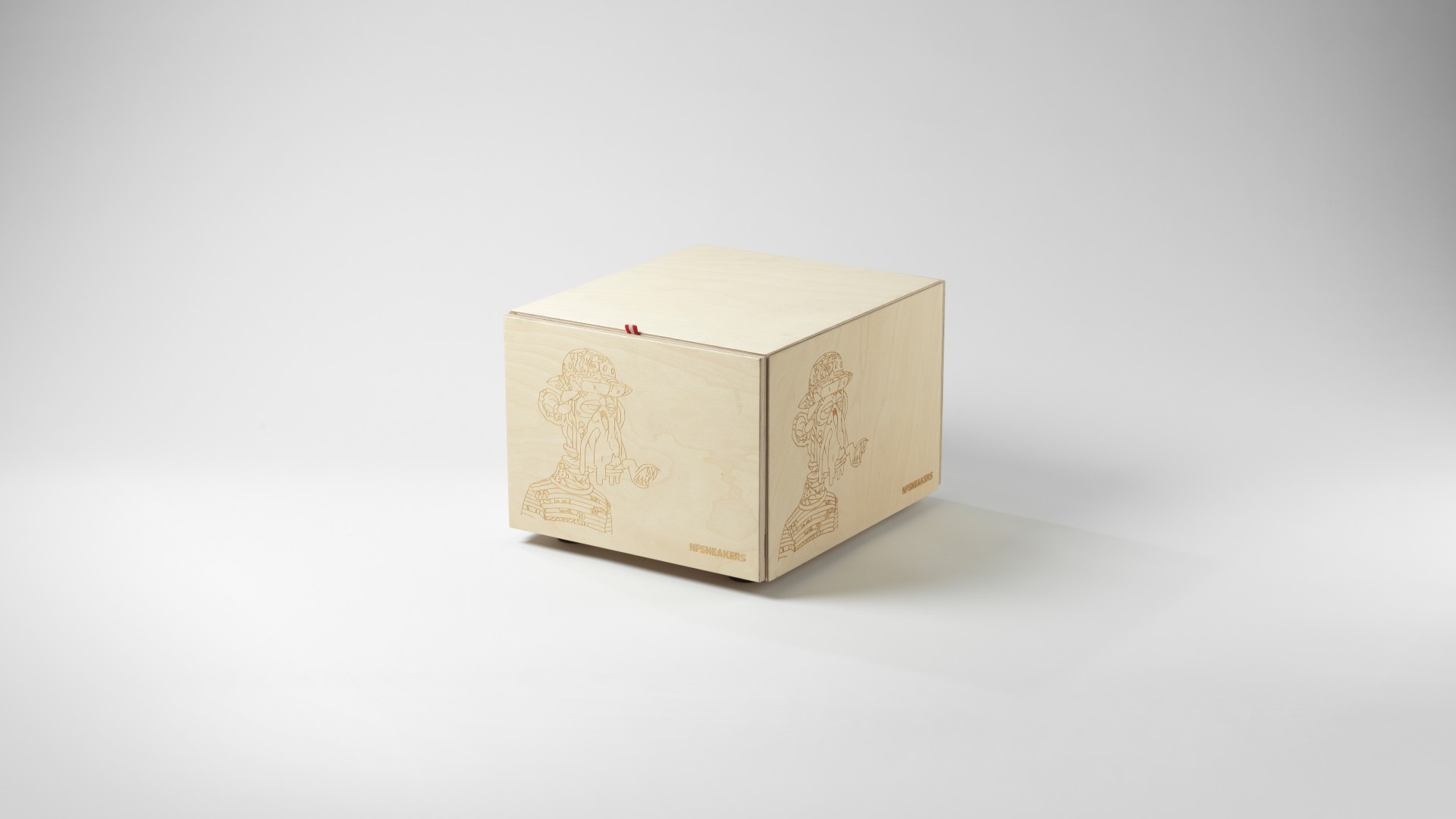 Geschlossene lasergravierte Holzbox für Schuhe